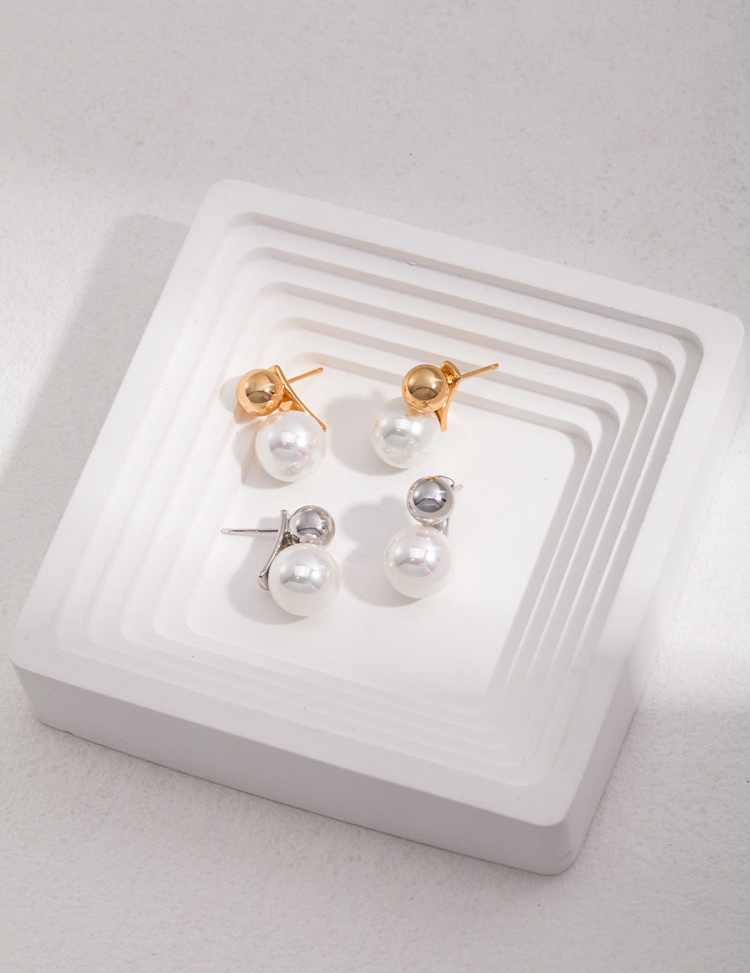 Shell Pearl Ear Studs - Pearlpetual