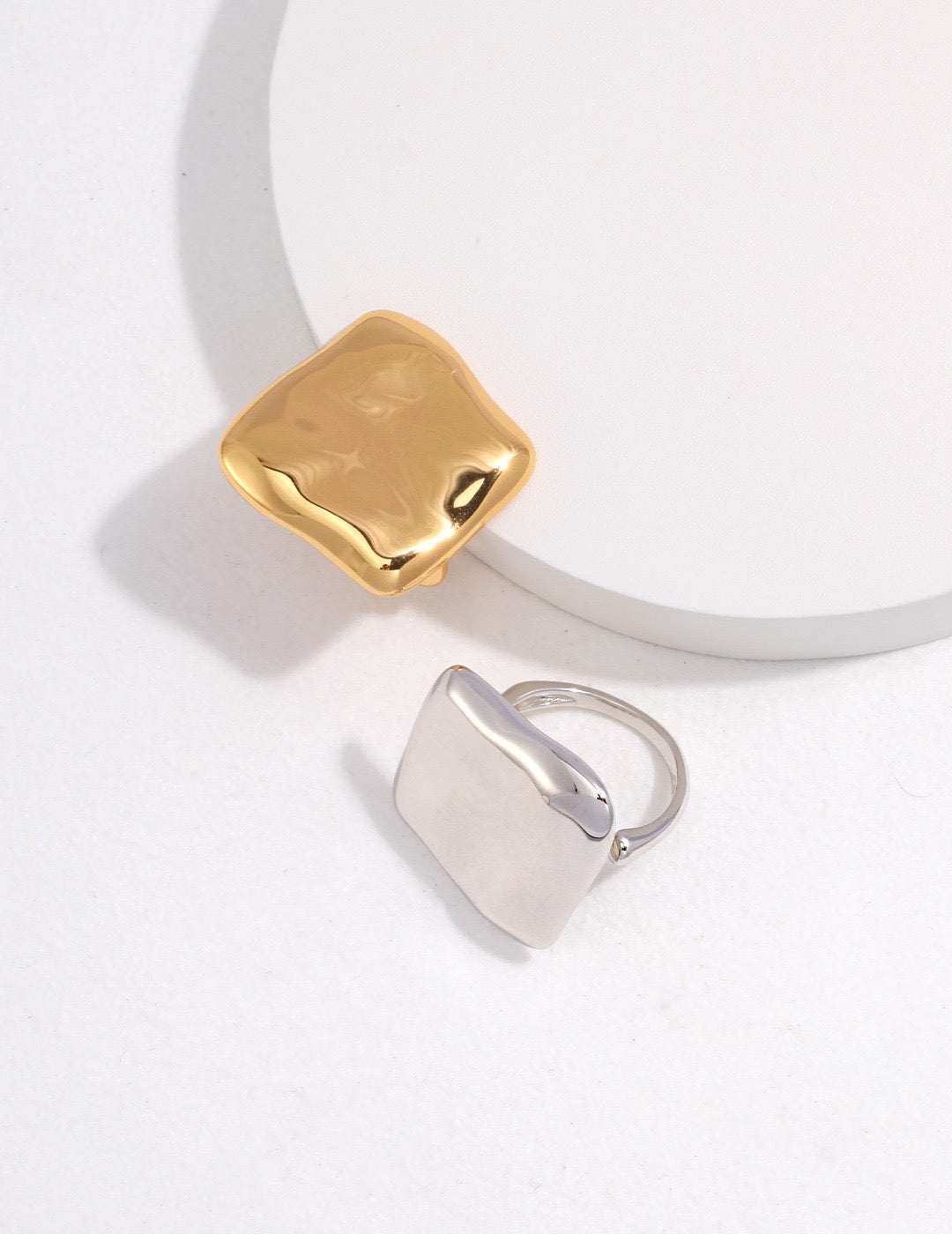 Modern Square Ring - Pearlpetual