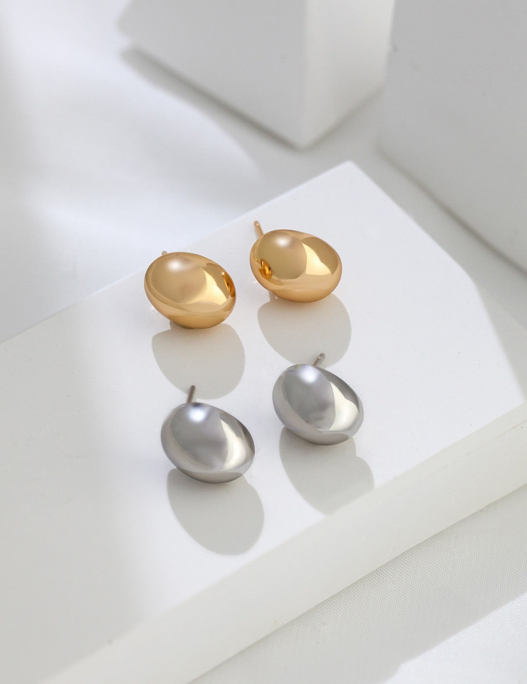 Oval Bead Ear Studs - Pearlpetual