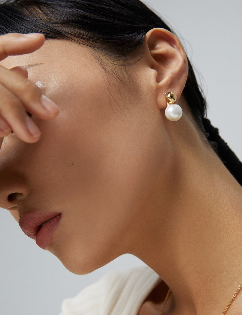 Shell Pearl Ear Studs - Pearlpetual