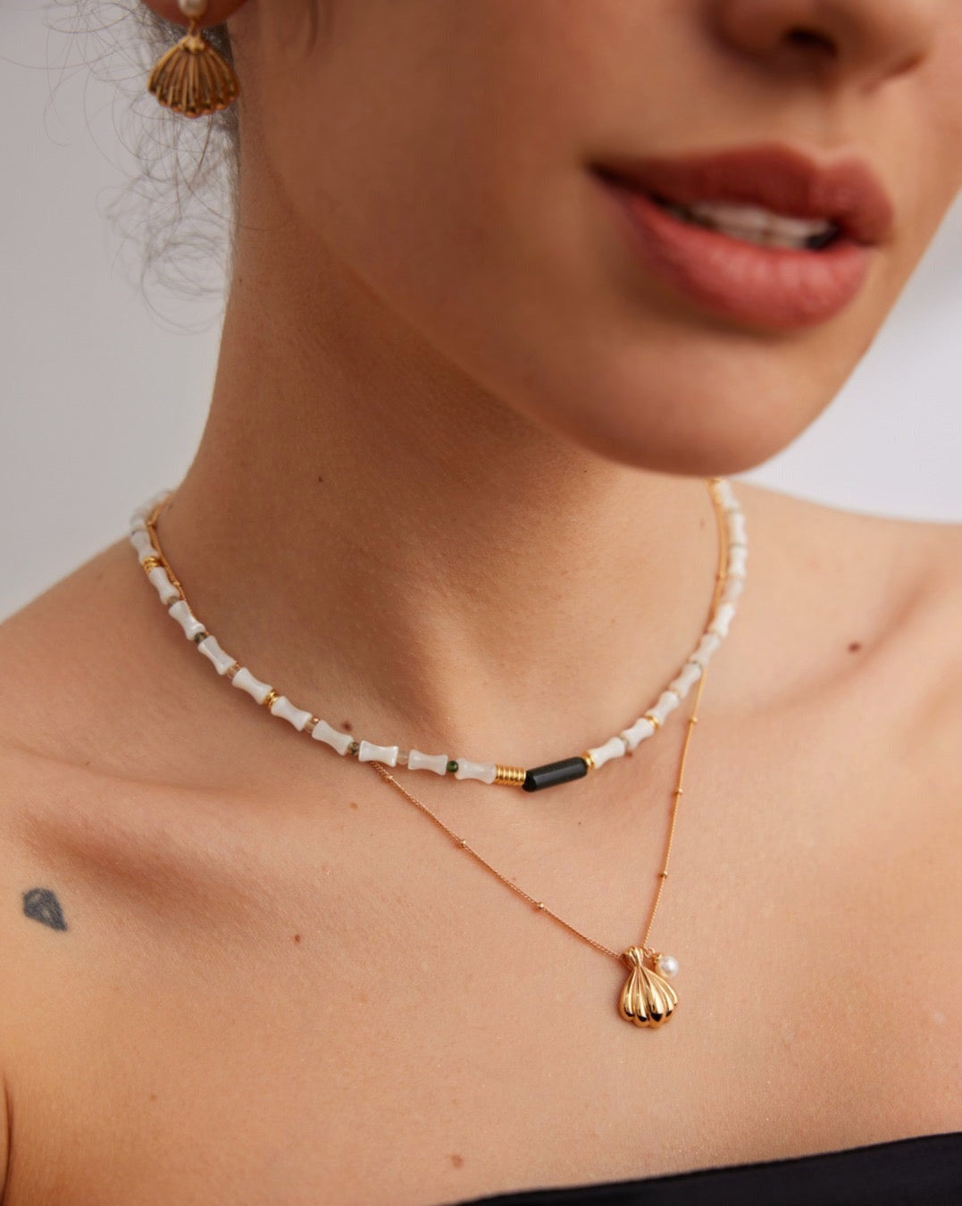 Shell-shaped Pearl Necklace - Pearlpetual