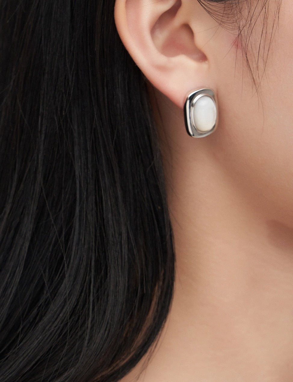 Mother of Pearl Ear Studs - Pearlpetual