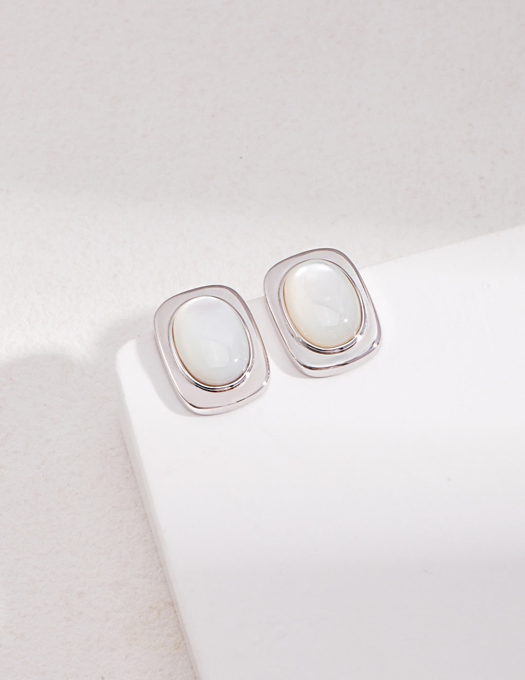 Mother of Pearl Ear Studs - Pearlpetual