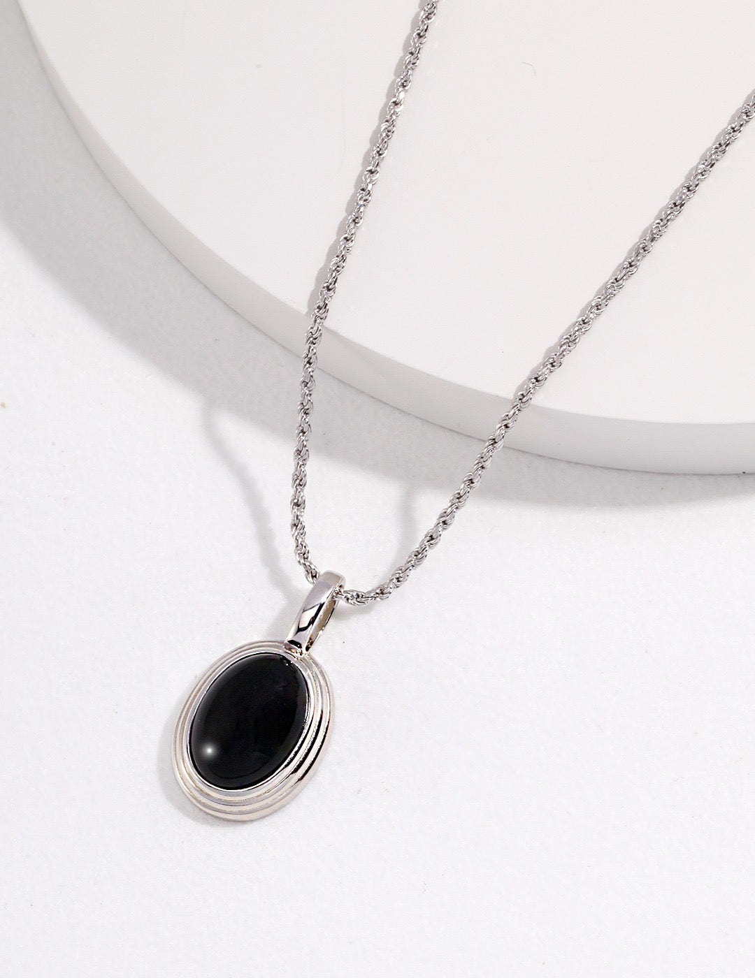 Oval Necklace Pendant - Pearlpetual