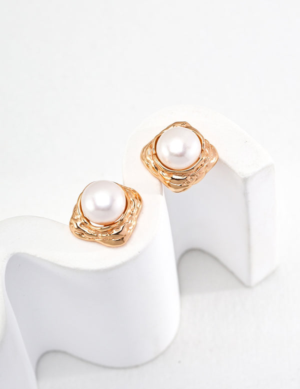 18k Gold Sugar Cube Pearl Ear Studs