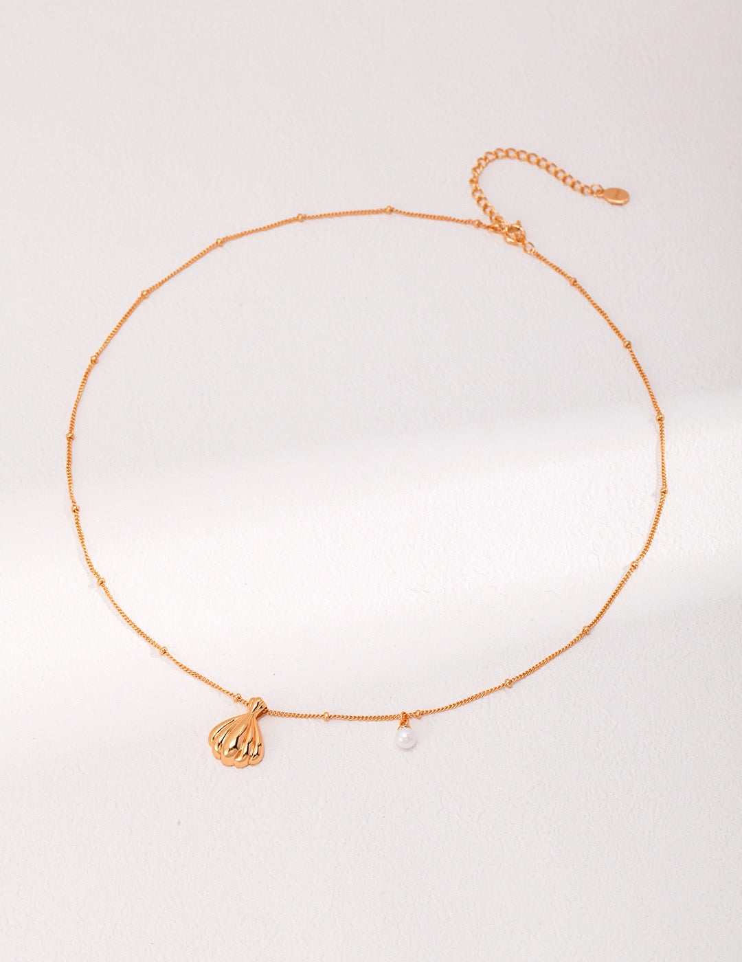 Shell-shaped Pearl Necklace - Pearlpetual