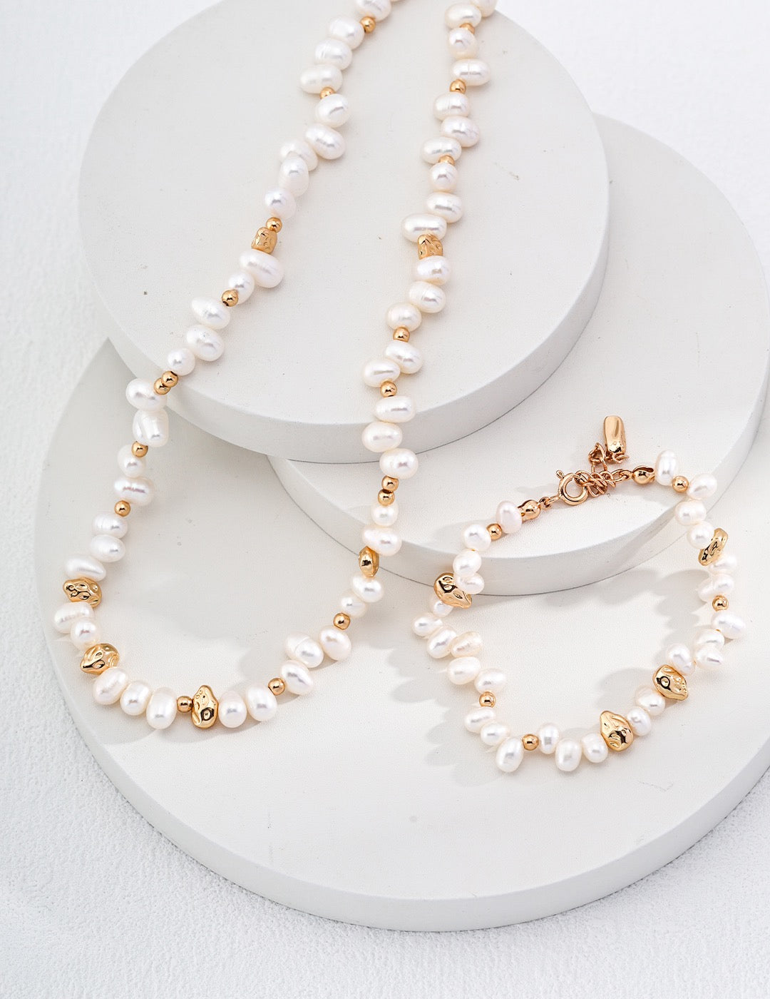 Delight 18k Gold Baroque Pearl Necklace - Pearlpetual