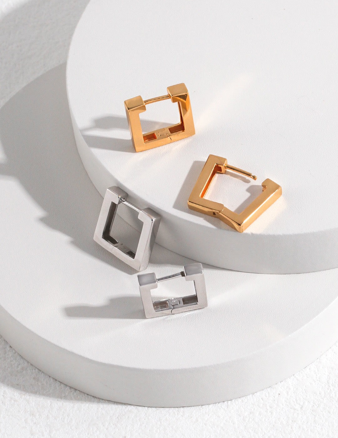 Square Hoop Earrings - Pearlpetual