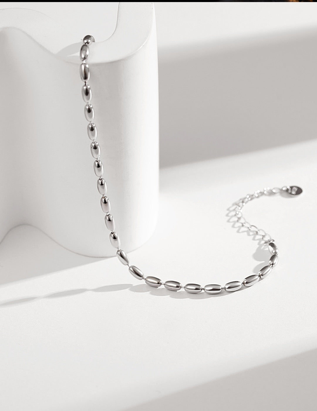 Sleek Silver Bracelet - Pearlpetual