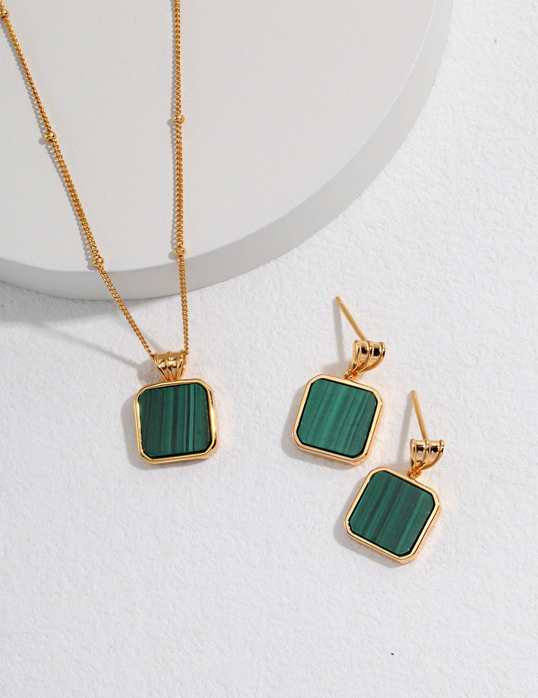 Square Malachite Earrings - Pearlpetual