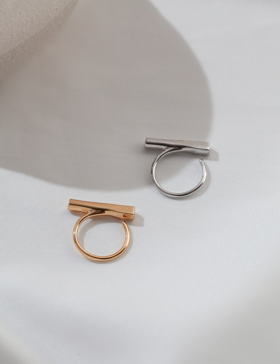 Minimalist Line Ring - Pearlpetual