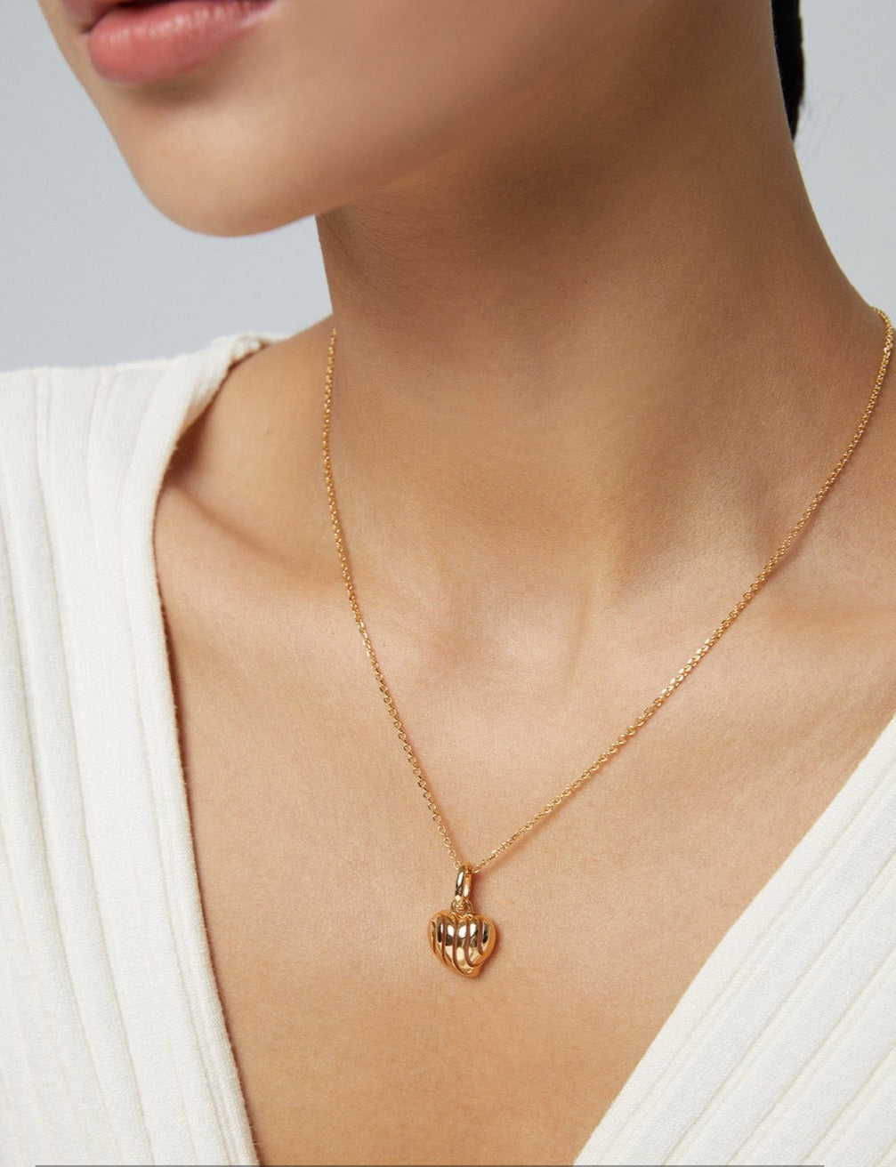 Heart-shaped Hollow Out Necklace - Pearlpetual