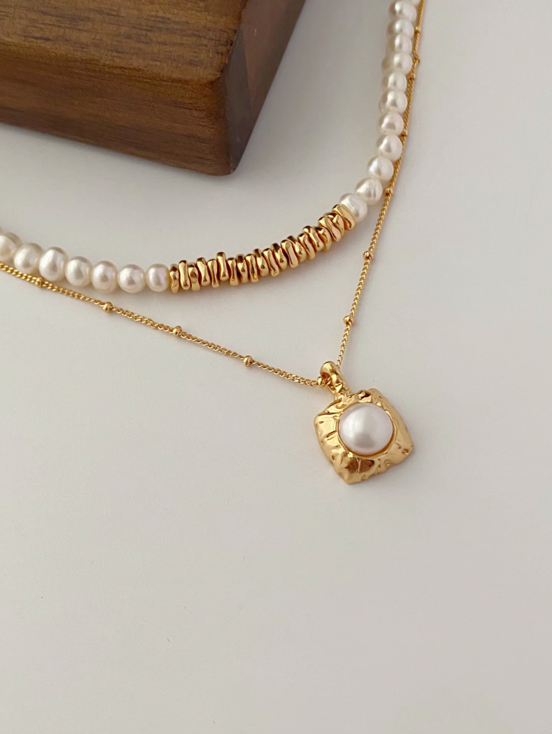 Pearlpetual Jewelry 18k Gold Amelia & Sugar Cube Pearl Necklace Set