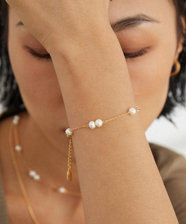 Whispering 18k Gold Pearl Bracelet - Pearlpetual