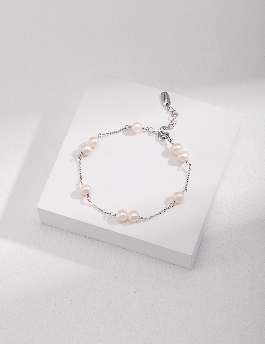 Whispering 18k Gold Pearl Bracelet - Pearlpetual