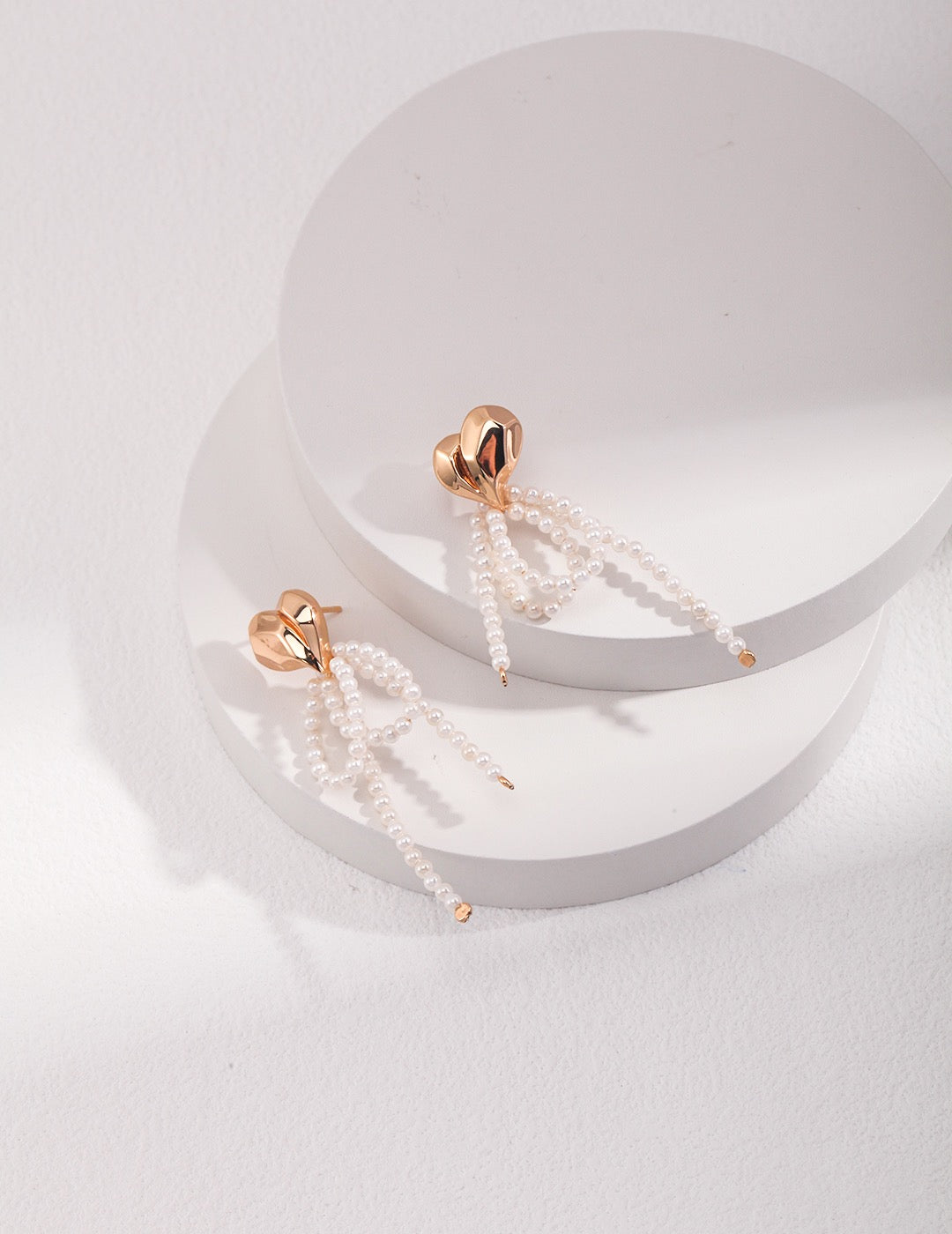 18k Gold Heart-shaped Cascade Pearl Earrings - Pearlpetual