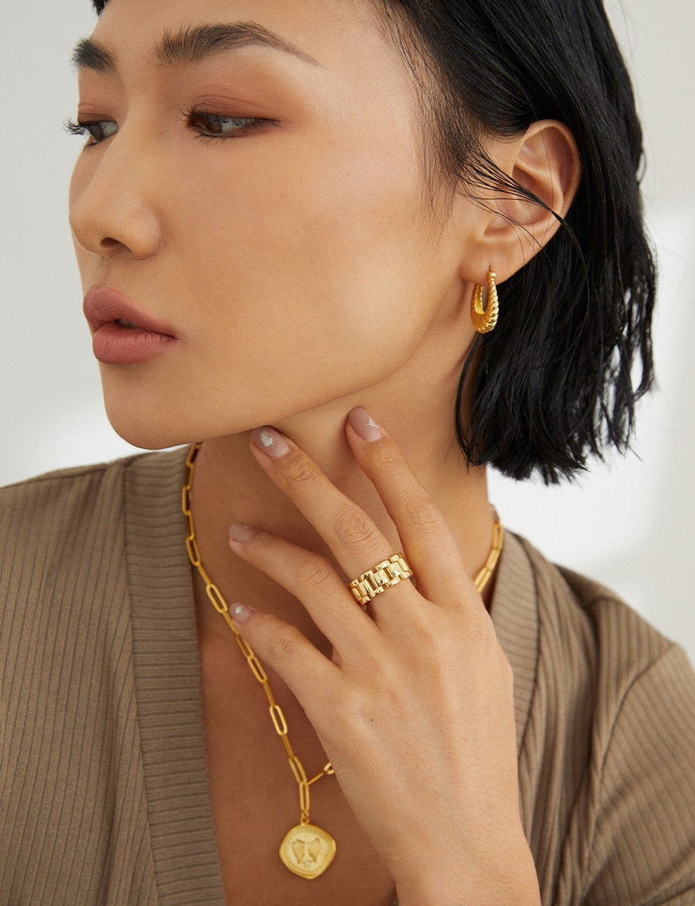 Angel's Wing 18k Gold Necklace - Pearlpetual