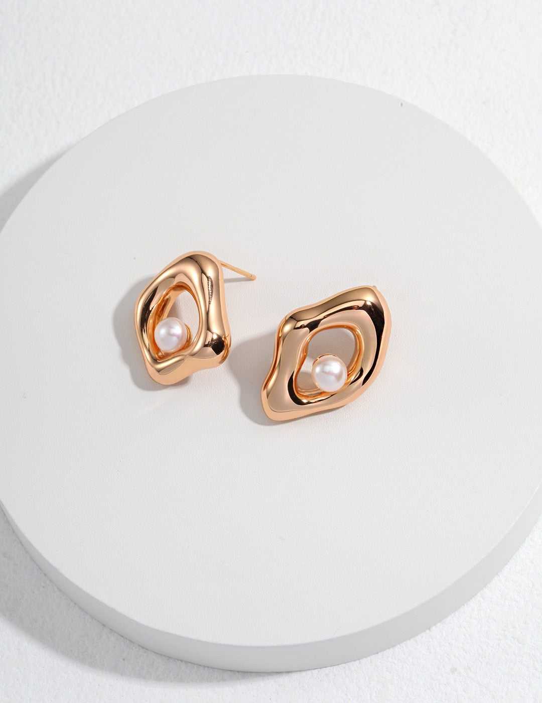 Asymmetric Rhombus 18k Gold Pearl Earrings - Pearlpetual