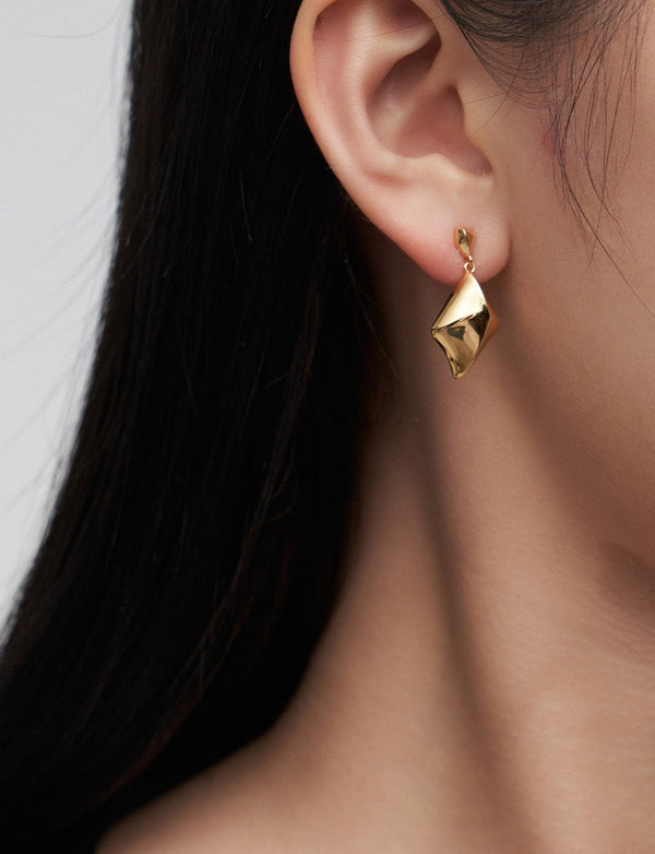 Asymmetric Star 18k Gold Earrings - Pearlpetual