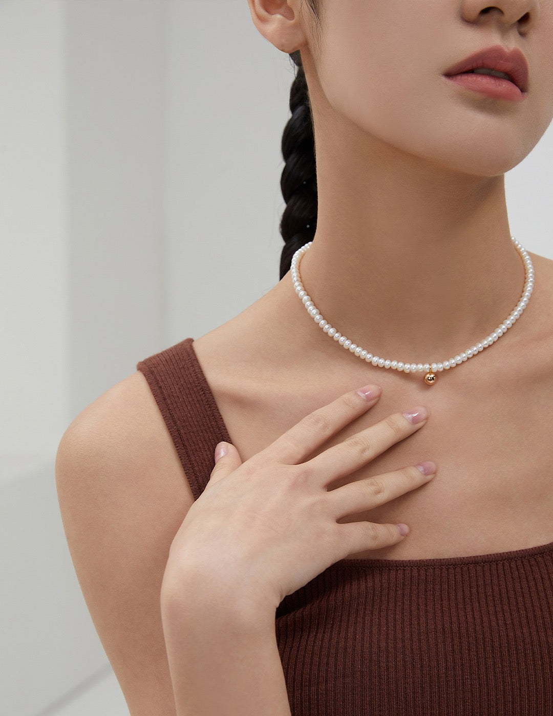 Bell of Elegance 18k Gold and Pearl Necklace - Pearlpetual