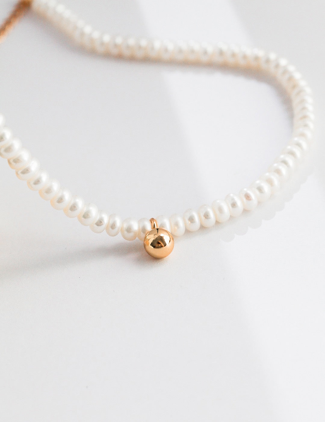 Bell of Elegance 18k Gold and Pearl Necklace - Pearlpetual