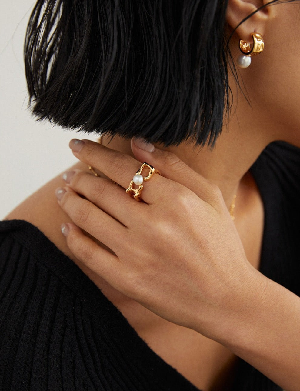 Wide Hoop 18k Gold Pearl Earrings - Pearlpetual